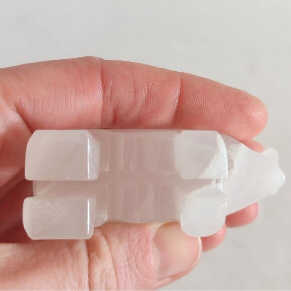 Vintage Handcarved White Onyx Stone Pig Figurine Sculpture Small - Picture 3 of 5